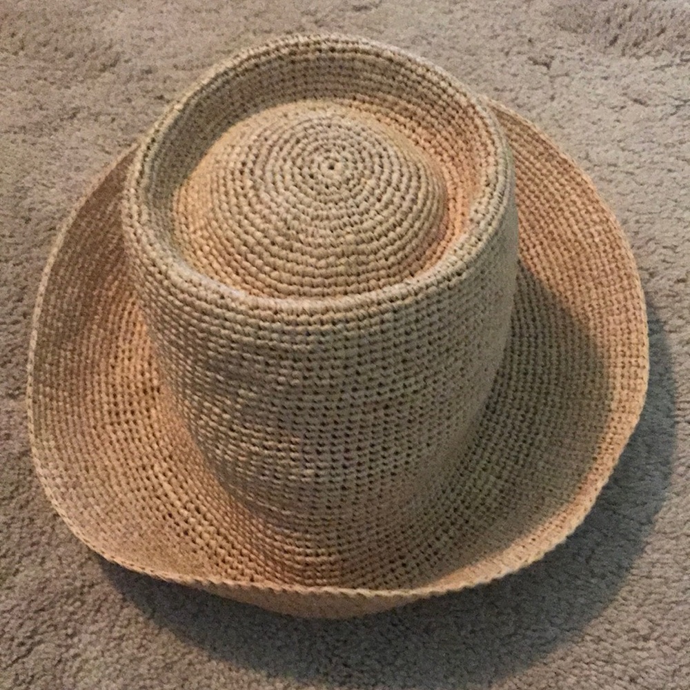 Janessa Leone Felix Sunhat SPF20+